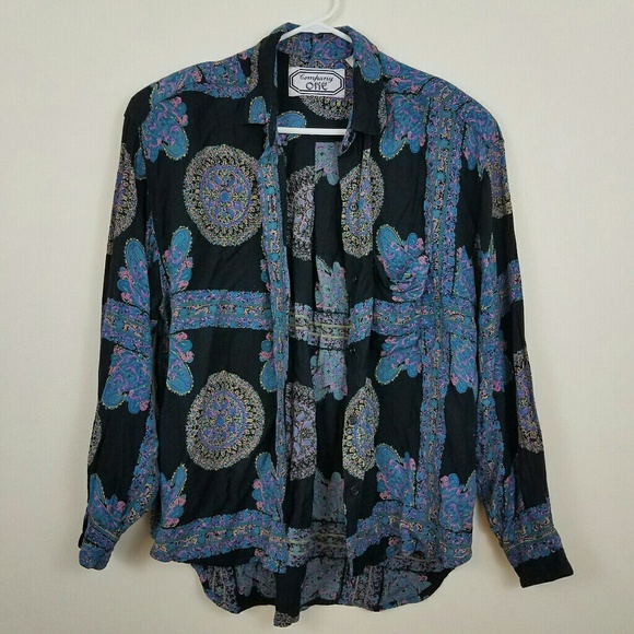 Button down top - Picture 2 of 8